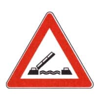 Segnali di pericolo: ponte mobile 